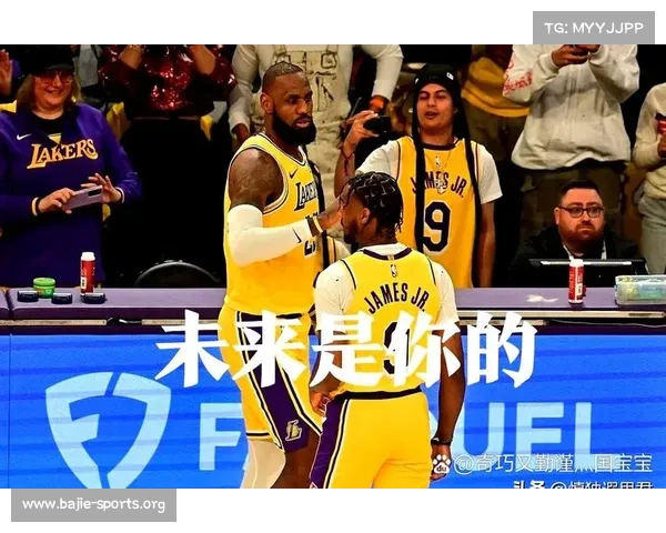 湖人球星专访:纪录刷新的背后 湖人球星专访:纪录刷新的背后